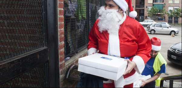 Sueño cumplido en Navidad: pidieron una prótesis y "Papá Noel" se las trajo de regalo