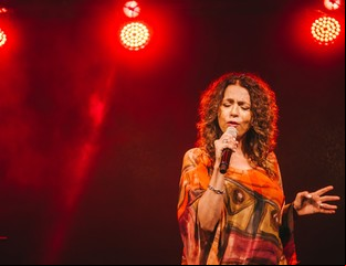 Patricia Sosa y Pepe Soriano, gratis en la noche de Berazategui