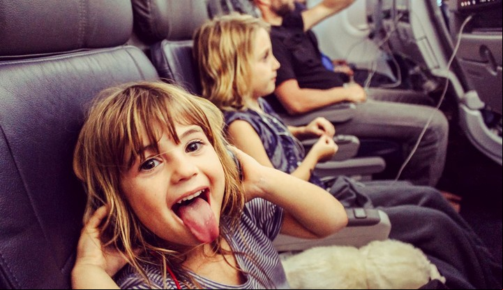 Los niños que viajen solos pueden volar acompañados por la tripulación.
