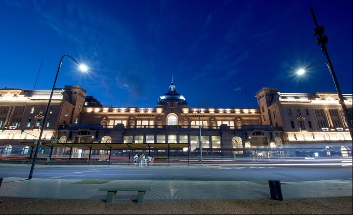 La estación Retiro del tren Mitre fue inaugurada el 2 de agosto de 1915.