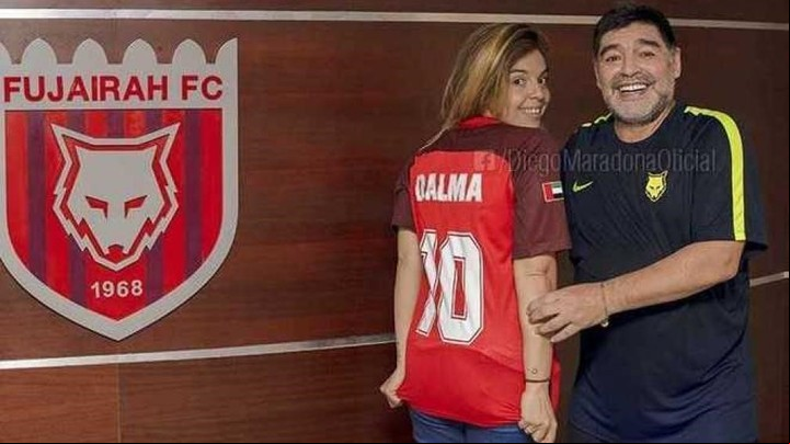 "Dalma se lleva de recuerdo la número 10", publicó Maradona en Facebook. Su equipo Al Fujairah FC venció a Al Khaleej por 2 a 0, en la 10a. fecha de la División 1 del Grupo A del campeonato de los Emiratos Árabes Unidos. Foto: Facebook