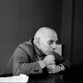 Papeles iniciales que Foucault olvidó
