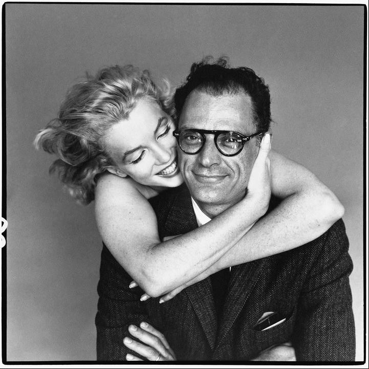 En "Una adorable criatura", Marilyn  le cuenta a Capote su romance con Arthur Miller, Foto: Richard Avedon