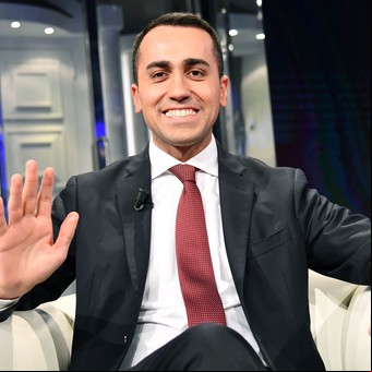 Luigi Di Maio, la cara joven y moderada del M5S para olvidar a Beppe Grillo