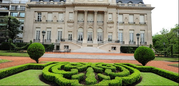Secretos del Palacio Bosch, una joya de la arquitectura que cumple 100 años