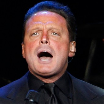 ¡Alerta de spoiler! La serie de Luis Miguel reveló un tremendo triángulo amoroso