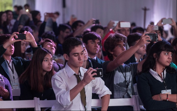Los alumnos recibieron la inspiración de graduados de la Universidad que se acercaron a compartir su experiencia emprendedora.