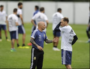 Se disipan las incógnitas y Jorge Sampaoli tiene los once para el debut ante Islandia