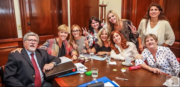 Una senadora K votará contra el aborto legal y la ventaja del "no" ahora asoma irreversible