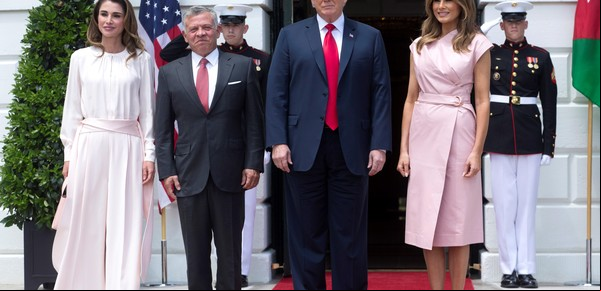 Los palestinos de Gaza: Donald Trump eleva el tono y plantea reubicarlos en una "parcela" en Jordania o Egipto
