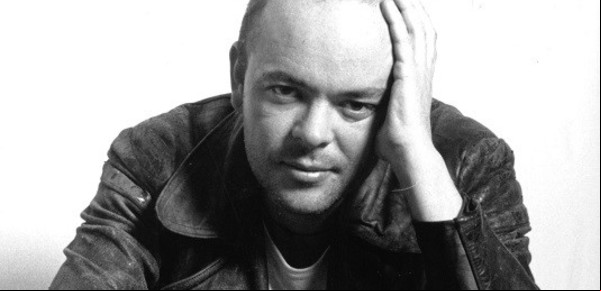 Un diario inglés descubrió a Luca Prodan y Sumo gracias a la biopic que está haciendo Armando Bo con Peter Lanzani
