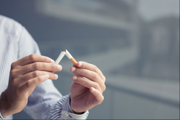El cigarrillo es uno de los principales enemigos de la salud. Foto Shutterstock.