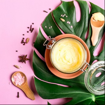 Ghee: ¿por qué es el nuevo alimento estrella de la cocina natural?