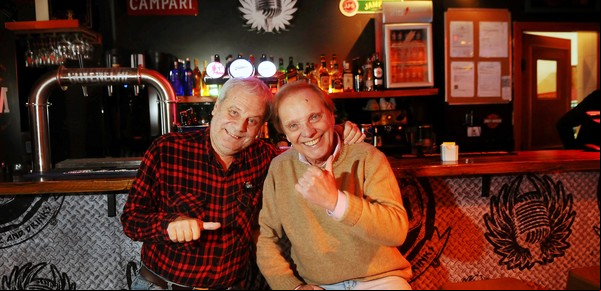 Johnny Tedesco y Claudio Gabis cierran la grieta entre los "rockeros" y los "complacientes"