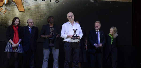 Clarín Novela: ya se reciben originales para el gran premio