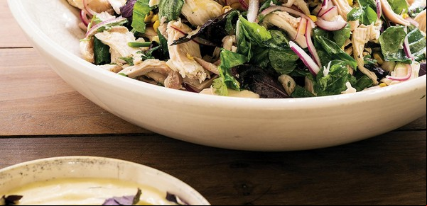 4 recetas de ensaladas originales para la mesa de Navidad y Año Nuevo