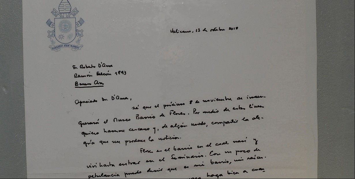 "Flores es mi barrio, mis raíces": la historia detrás de la carta manuscrita del Papa Francisco y el museo en el que tiene un lugar especial