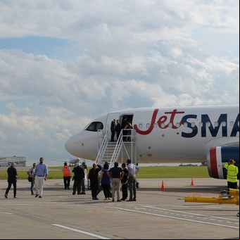 El Gobierno habilitó 261 rutas aéreas para una low cost