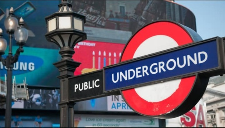 En la hora punta de la mañana, la estación con más tráfico es Waterloo, con casi 60.000 personas transitándola.