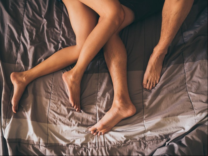 Decirlo y mostrar tu satisfacción con palabras es excitante, según aseguran los sexólogos.