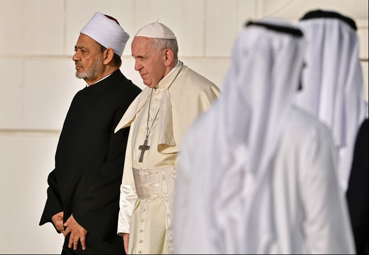 El Papa Francisco, con el imán de Egipto, Ahmed al Tayeb en una imagen de 2019. Foto: AFP