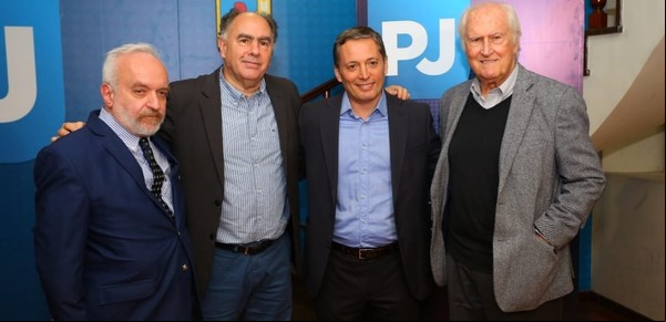 El PJ negocia alianzas y suma a Pino Solanas al armado