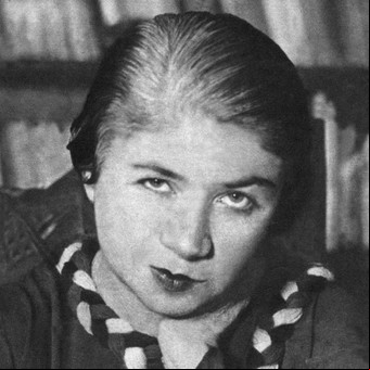 "Un libro quemado", las columnas periodísticas de Alfonsina Storni