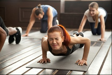 Cómo evitar lesiones por exigirte de más en el gimnasio