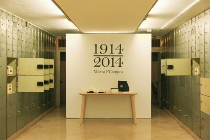 La artista y filóloga Marta PCampos se propuso transformar esas palabras dadas de baja en las protagonistas de la exposición 1914-2014.