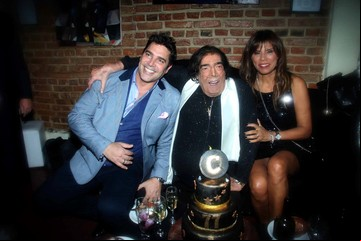 Murió Cacho Castaña: cómo fue el último cumpleaños del cantante