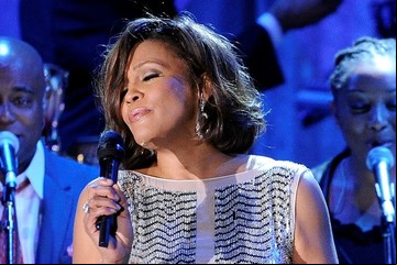 La vida de Whitney Houston, bajo la lupa