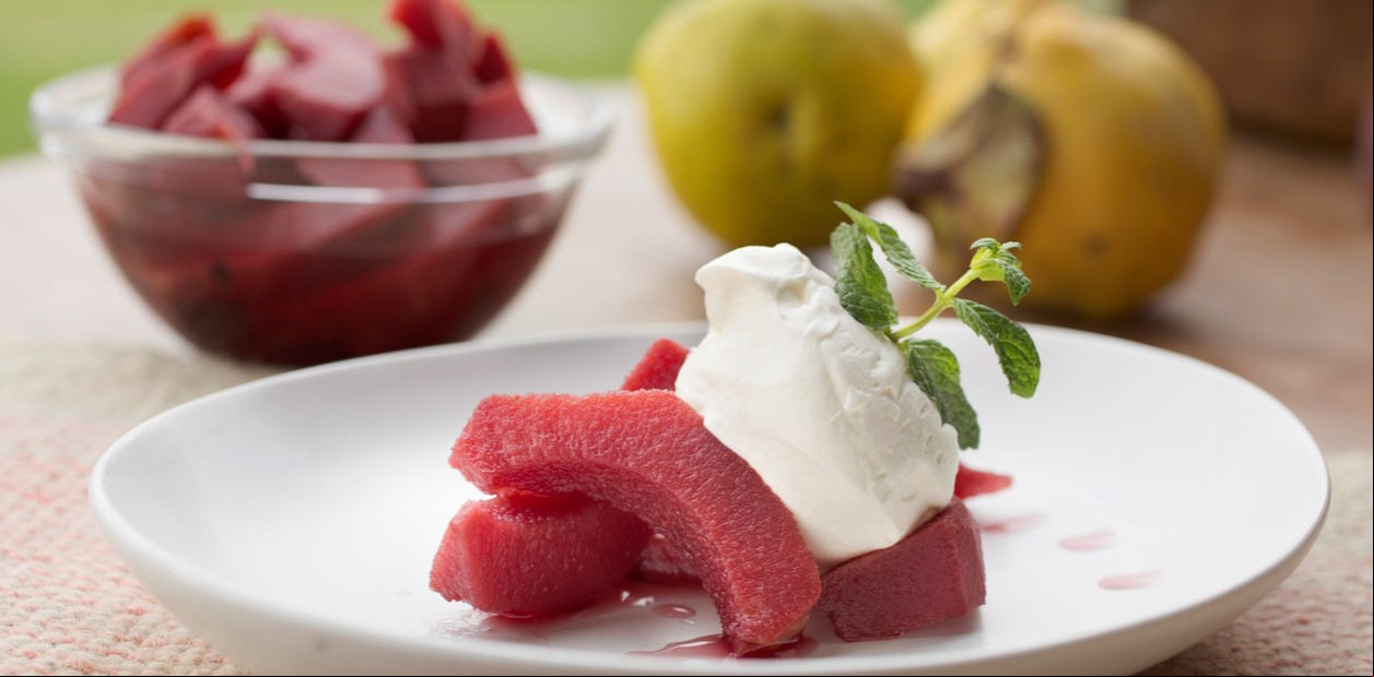 Receta de Membrillos en vino tinto