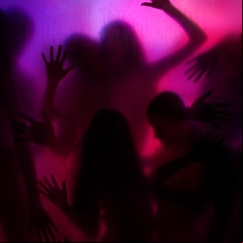 Chemsex: el fenómeno que crece en Europa y pone en alerta a médicos de Argentina y el mundo