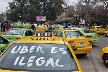 Uber suspendió su servicio en Córdoba por orden de la Justicia