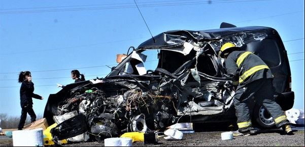 Brutal choque entre tres camiones y una camioneta en Chivilcoy: dos muertos