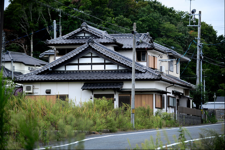 Una casa abandonada en Fukushima. (Foto Germán García Adrasti/Enviado Especial).