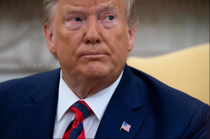 Donald Trump, presidente de Estados Unidos, anunció severas sanciones contra Irán y aumentó la tensión diplomática entre ambos países. /SAUL LOEB / AFP/