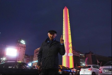 El artista Julio Le Parc, a los 94 años: "Hoy el peligro es que las redes reemplacen a la vida"
