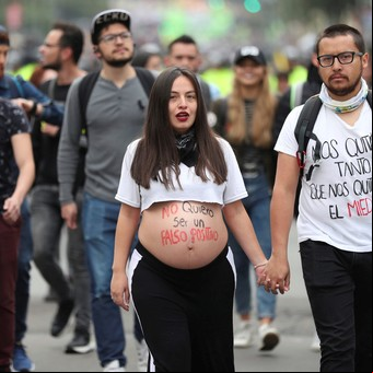 Los colombianos se apoderan de las calles para protestar contra el Gobierno