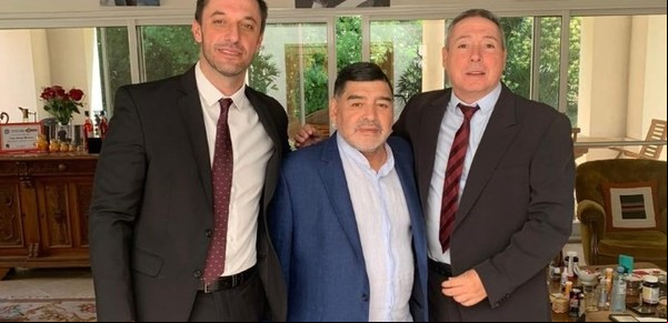 Nuevas fechas de indagatoria para Matías Morla y Víctor Stinfale en una causa impulsada por las hijas de Diego Maradona