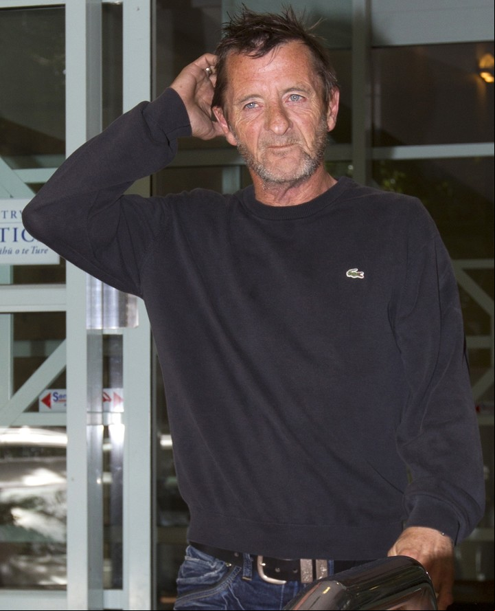El baterista de AC DC, Phil Rudd, debió atravesar un período de prisión domiciliaria.. (AP Photo/New Zealand Herald, Alan Gibson)