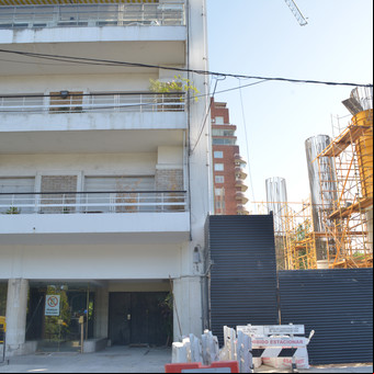 El edificio fantasma de Libertador: lo evacuaron hace 9 meses por riesgo de derrumbe y sus vecinos aún no pudieron volver