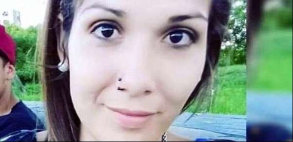 Piden que investiguen a un joven que chocó y mató con la moto a su novia embarazada