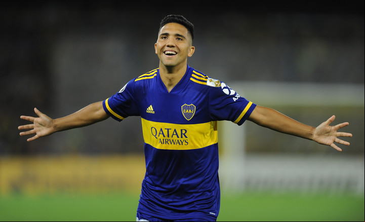 Boca se desprende de los goles de Emanuel Bebelo Reynoso. Pero trae a Cardona y repatrió al juvenil Maroni para que Russo tenga alternativas. Foto: Juano Tesone.
