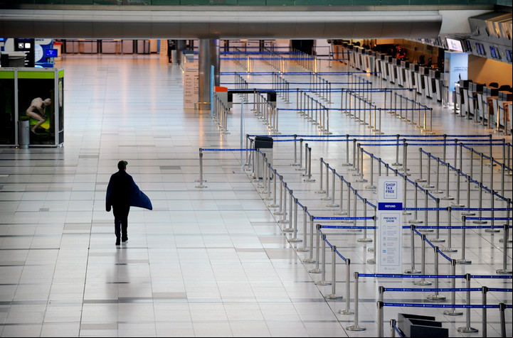 Una imagen de abril 2020, con el aeropuerto de Ezeiza cerrado. Foto Juano Tesone