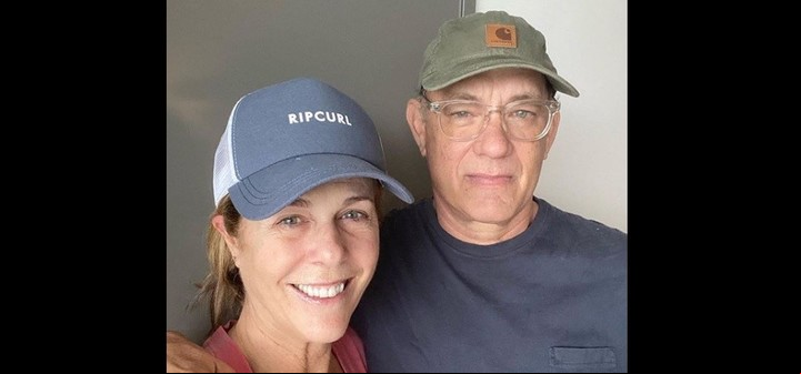 Con su esposa, Rita Wilson: se contagiaron coronavirus al comienzo de la pandemia. Foto Archivo Clarín