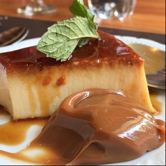 Flan con caramelo