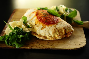 Receta de Calzone con jamón y mozzarella