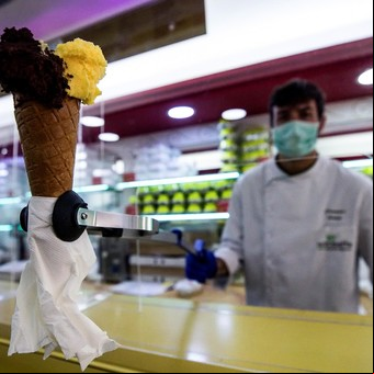 ¿El helado se toma o se come? ¿Y la sopa? La RAE tuitea y arma polémica