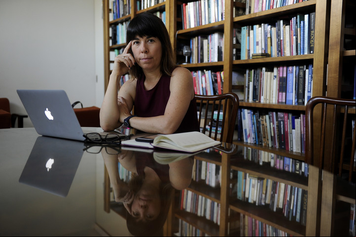La periodista y escritora Maria O'Donnell. Autora de Aramburu, el crimen político que dividió al país. El origen de Montoneros, entre otros libros.
Foto. Maxi Failla